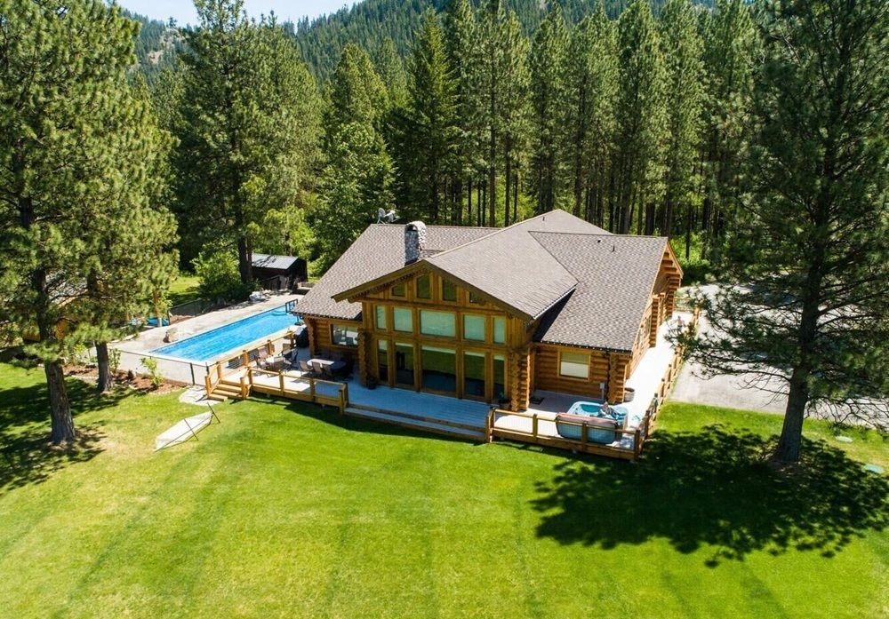 Cornerstone Lodge