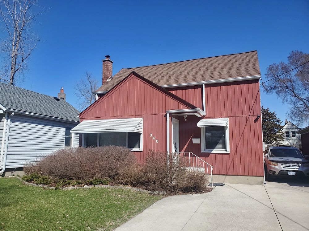 Move-In Ready Home In Central Sarnia