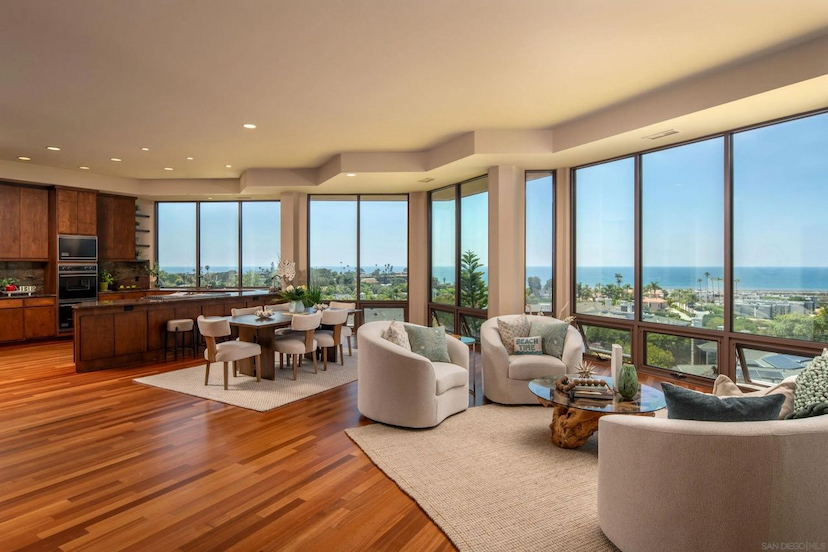 Idyllic Coastal Escape