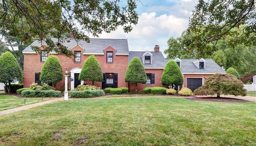 901 River Rd