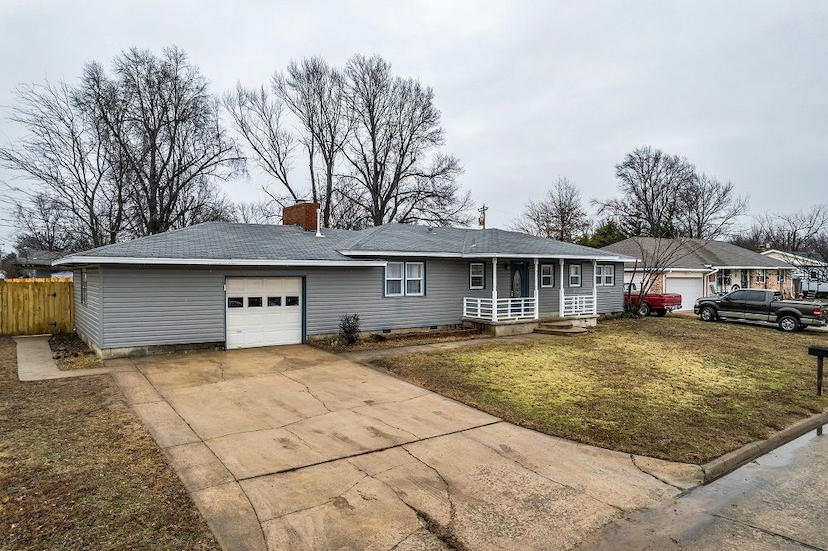 321 SE 14th St