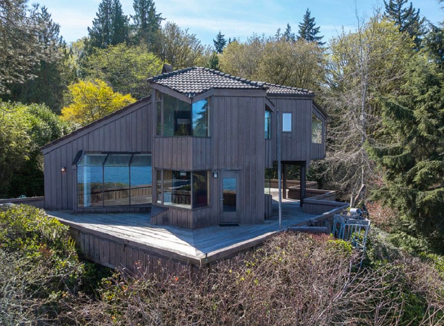 Island Living With A Short Ride To Seattle