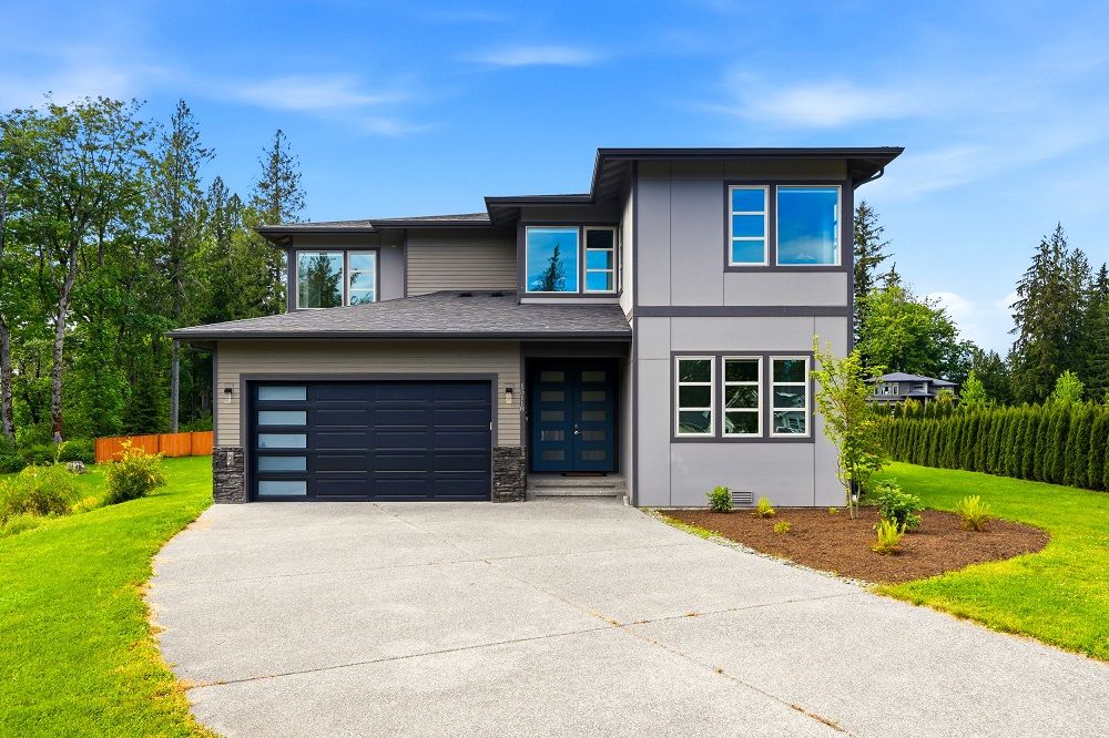 Modern Elegance Nestled In Northwest Serenity