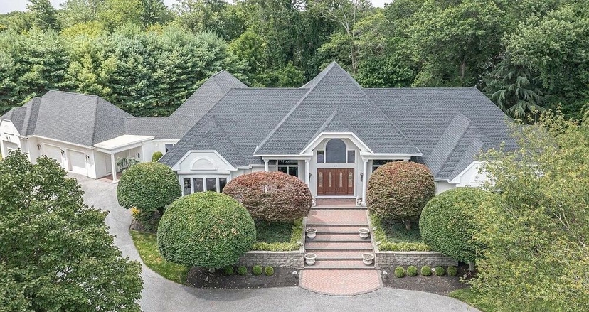 415 Bridgeboro Rd