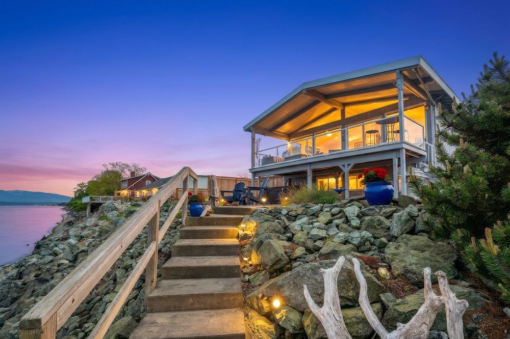 Escape To Island Living