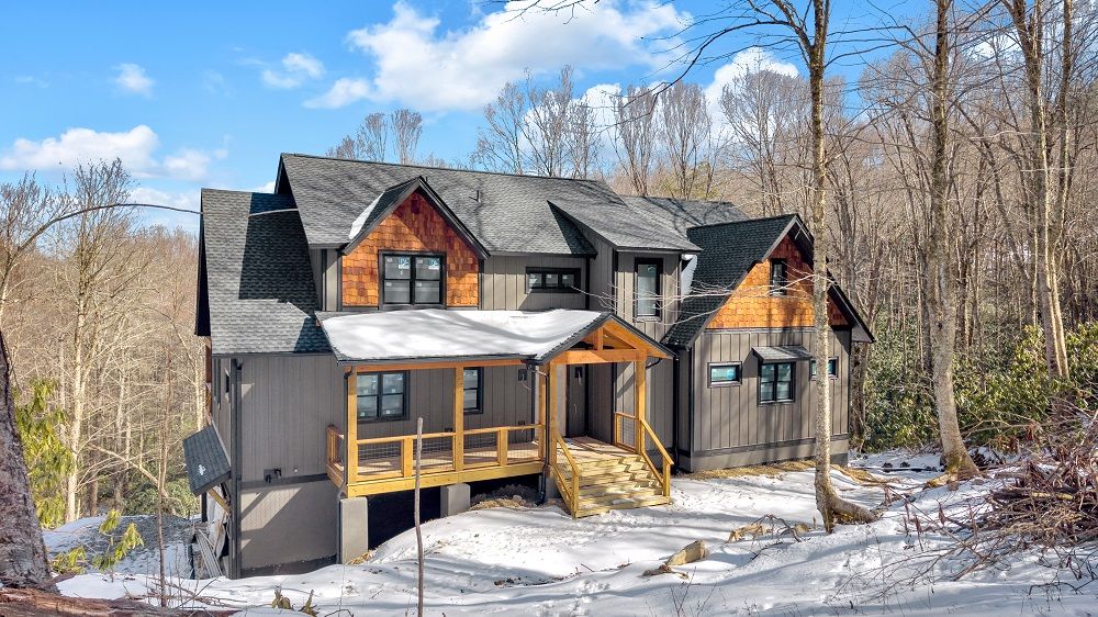 Modern Mountain Retreat