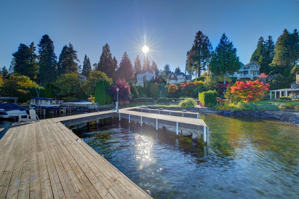 Exceptional Living On Lake Washington