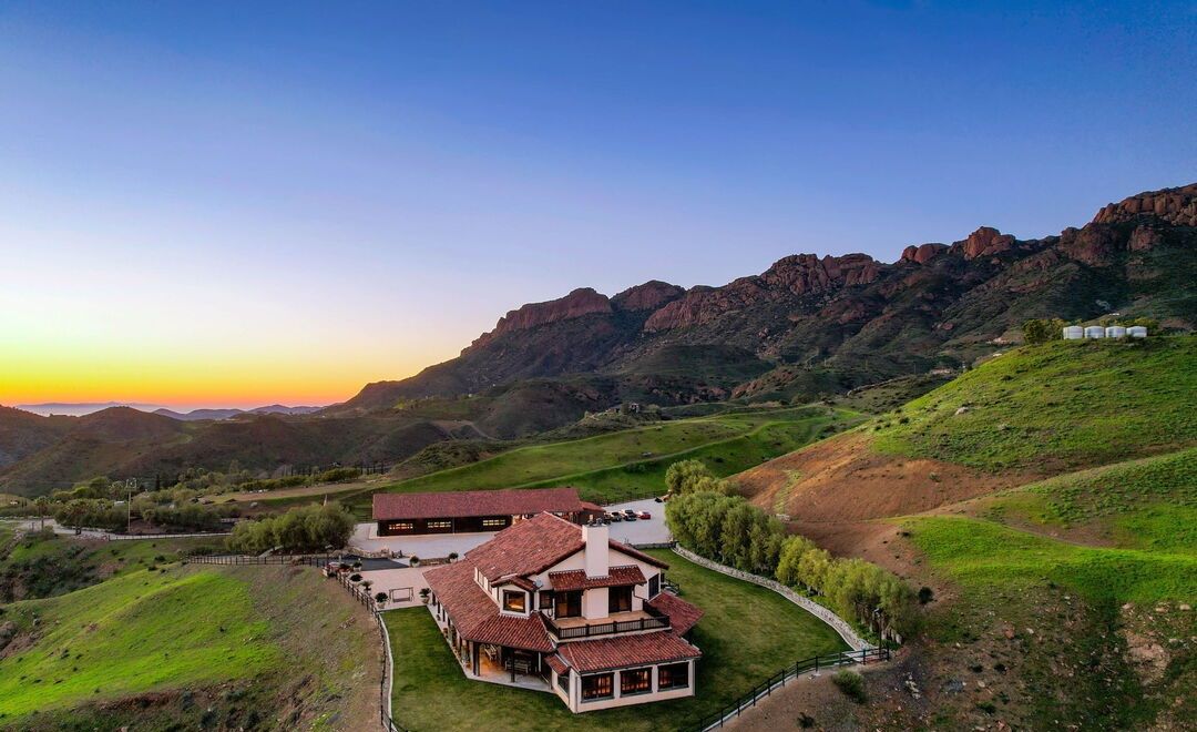 12486 Yerba Buena Rd