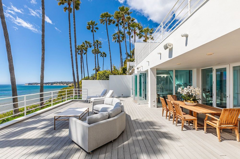 Contemporary Coastal Elegance