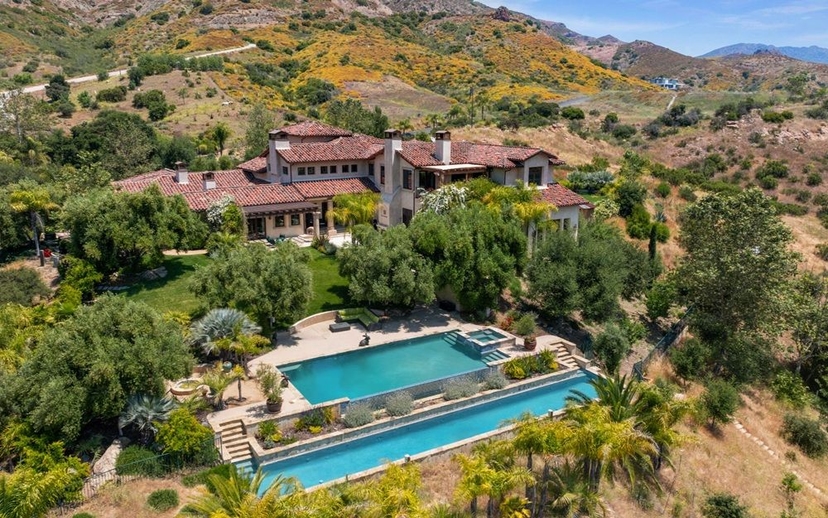 Tuscan Masterpiece In The Gated Lobo Canyon Estates