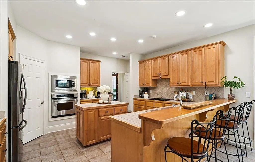 property-image-3