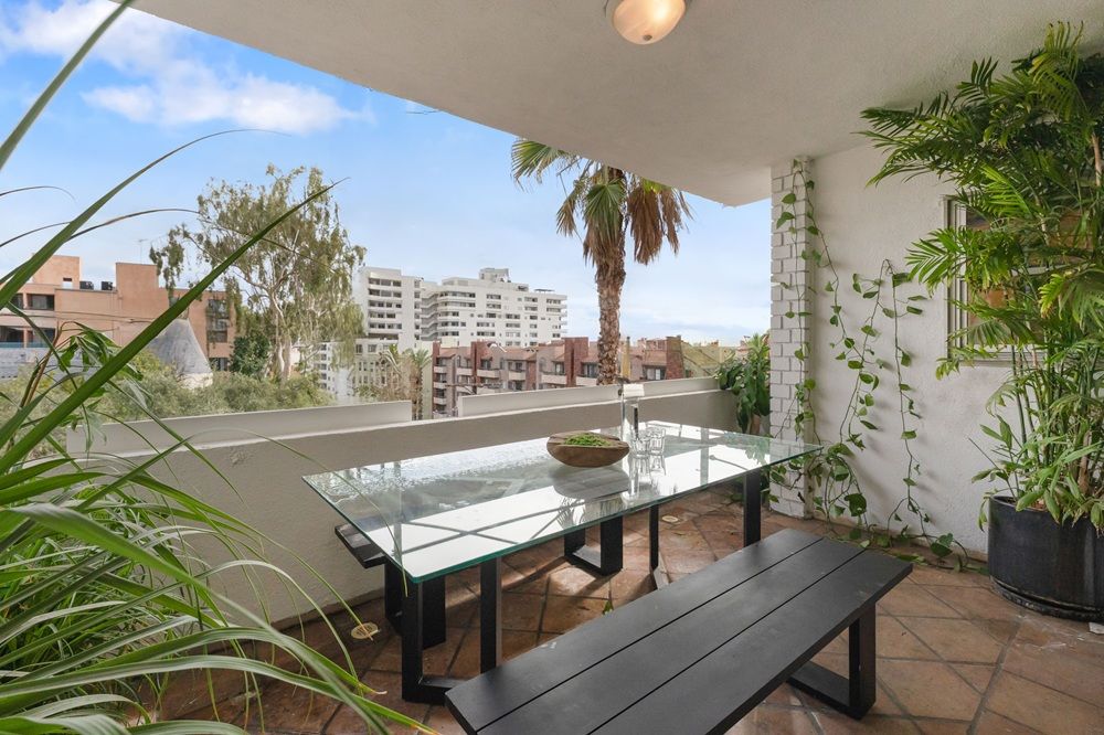 7309 Franklin Ave. Unit 404
