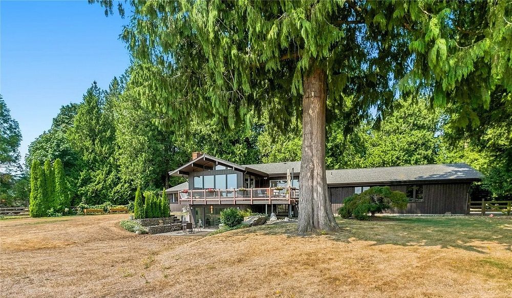 831 E Wiser Lake Road