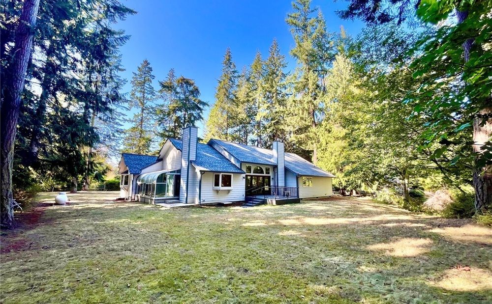 561 Grandview Drive