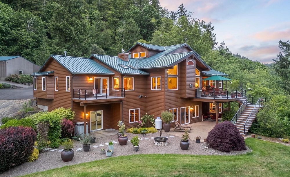 Private 20-Acre Pacific Northwest Retreat