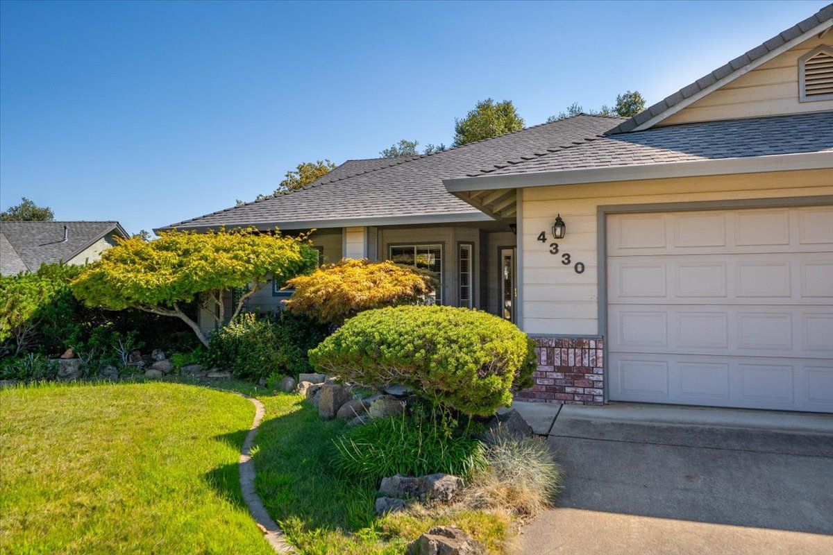 4330 Rising Mist Cir