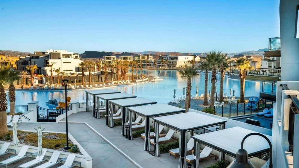 Luxury Lagoon Lifestyle Desert Condo
