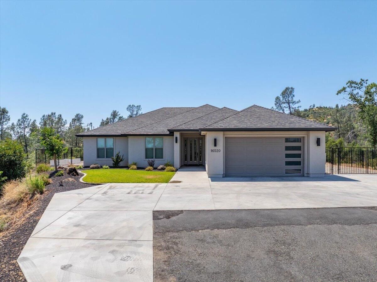 16520 Blarney Ln