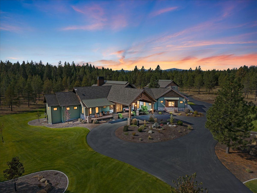 8236 E Scout Trail Rd