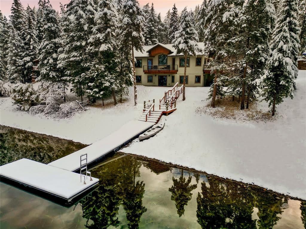 Lakefront Retreat
