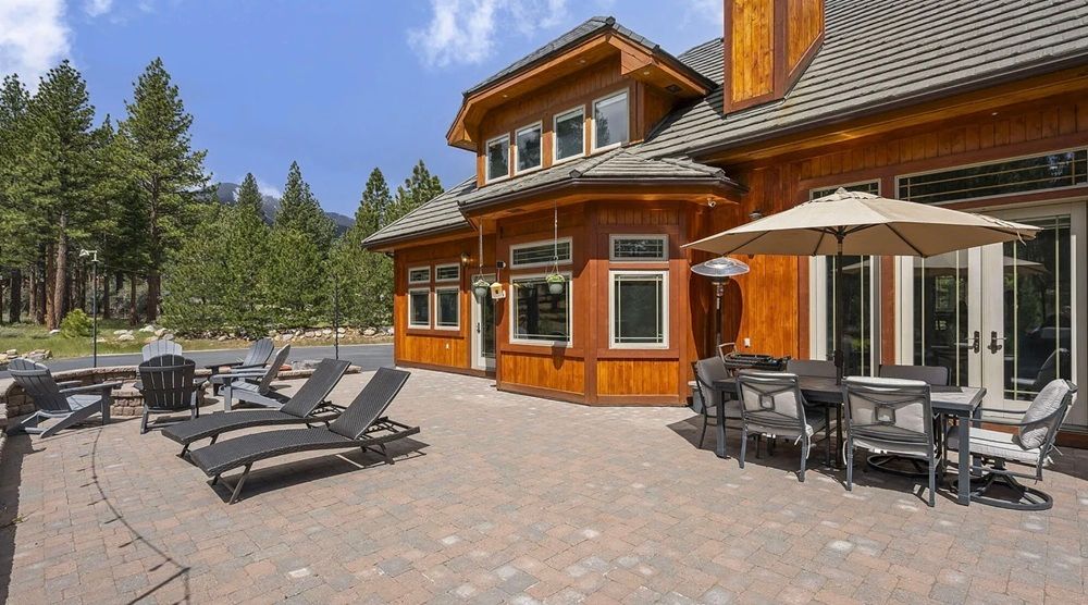 Exceptional Galena Forest Home