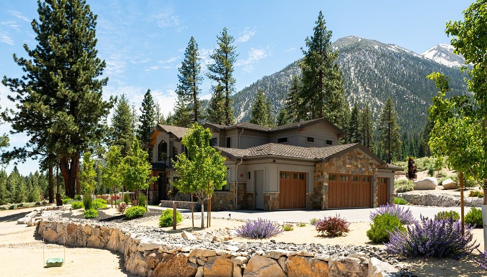 256 Forest Hill Way