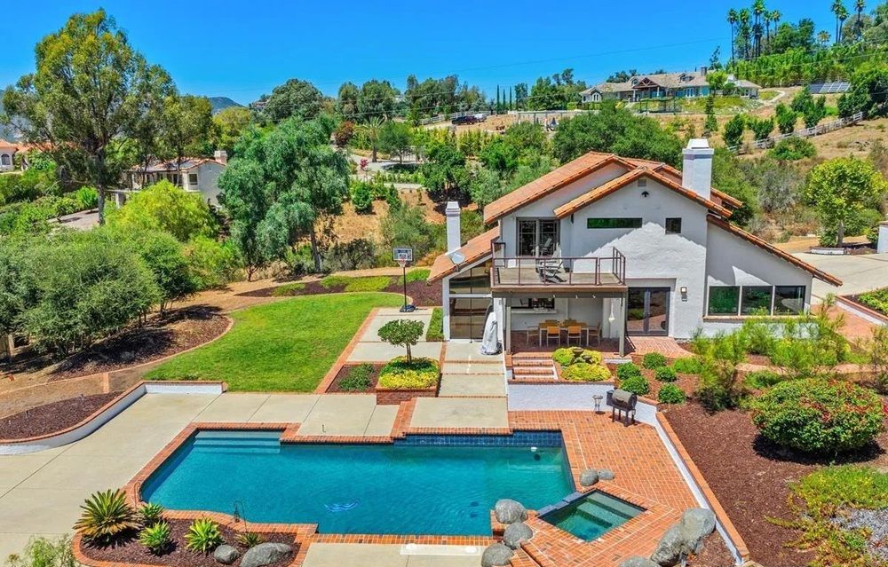 3453 Via Loma Vista