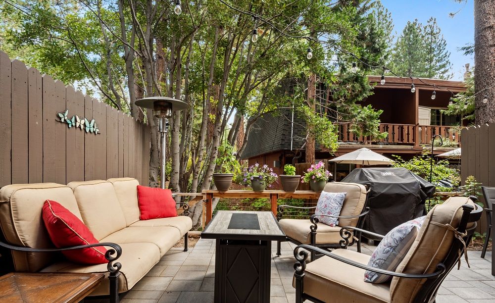 Creekside Privacy, Central Location