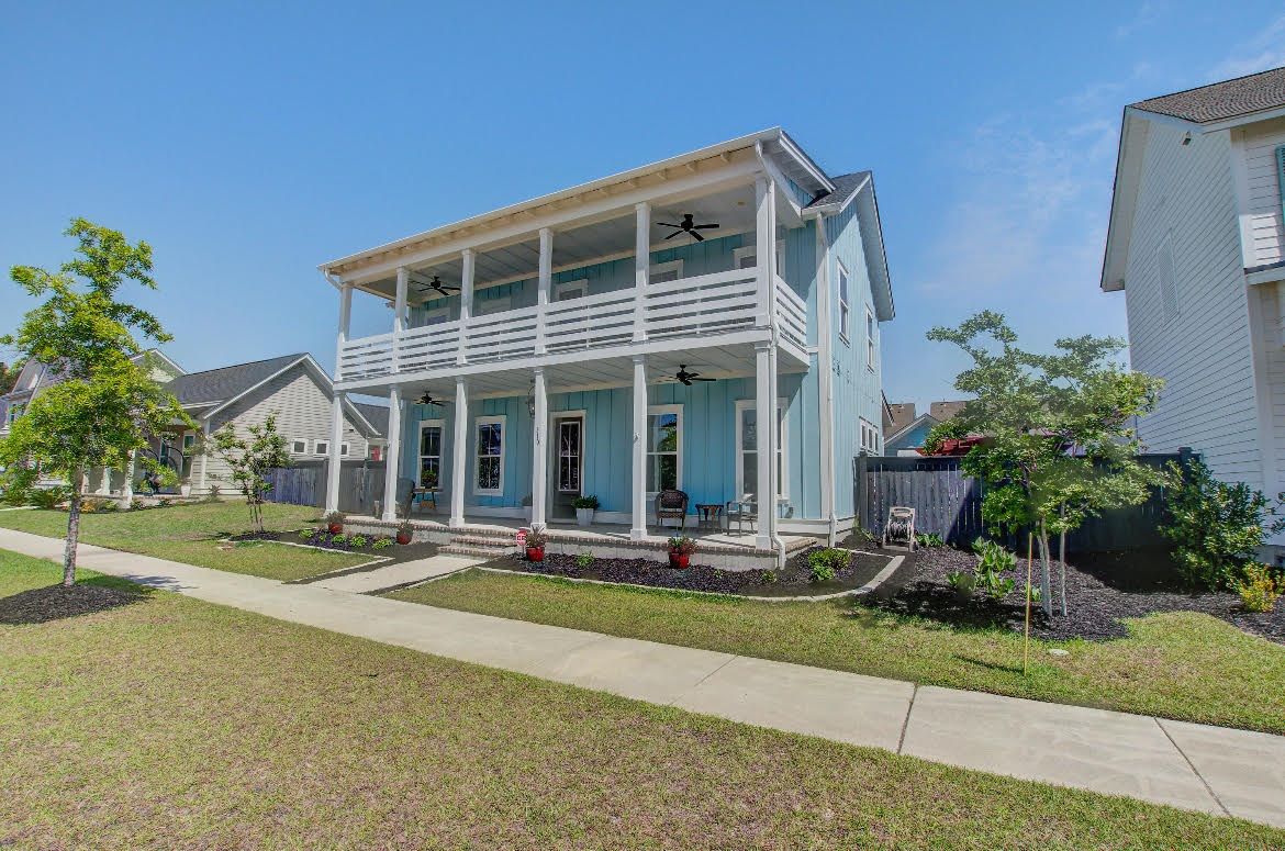 Tradition & Charm - Haven | Homes + Lifestyles