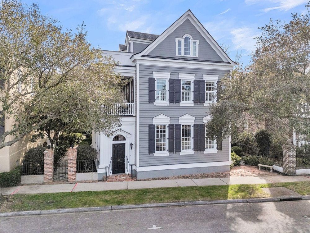 Elegant Three Story Charleston Retreat