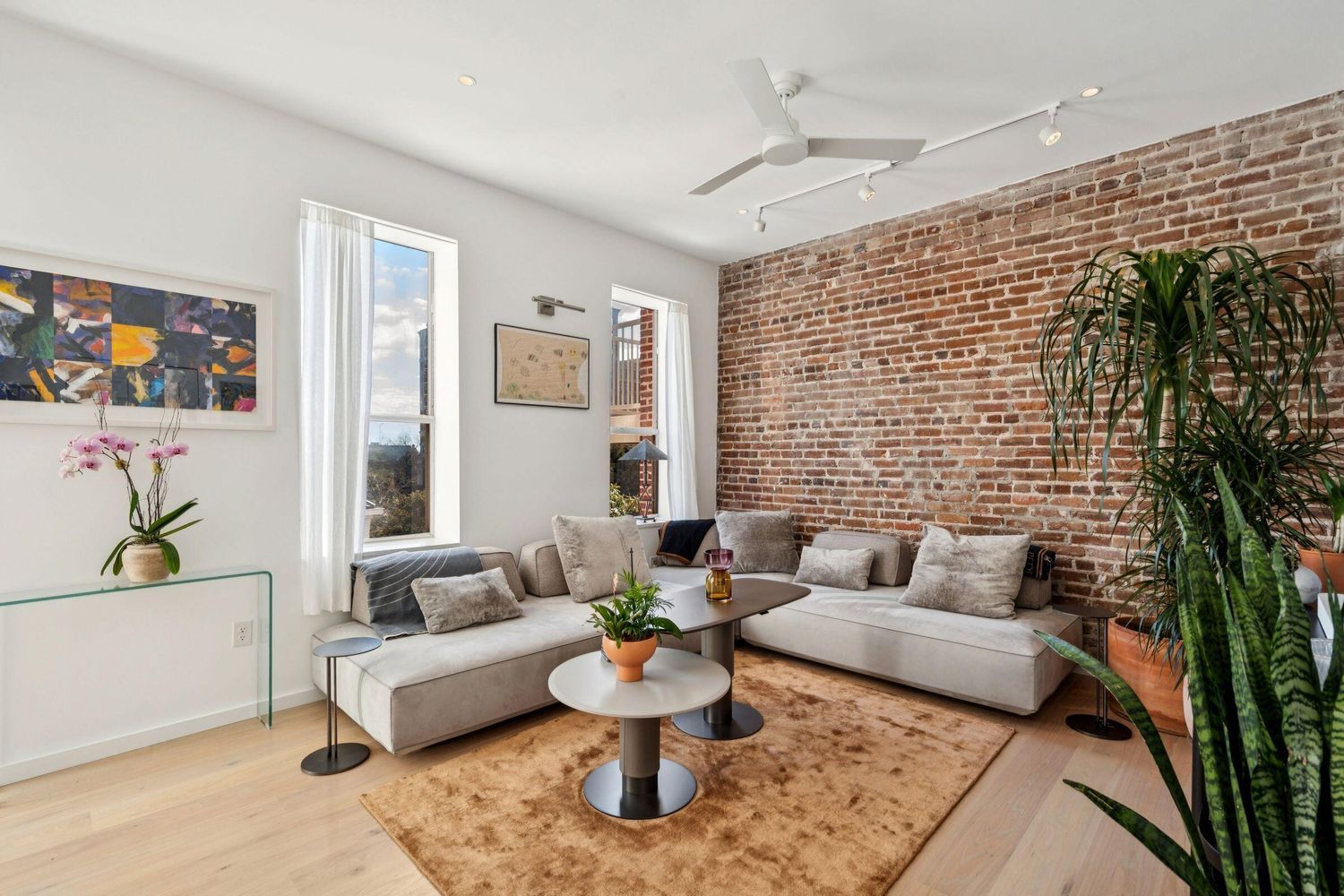 55 Ashley Ave Apt 17