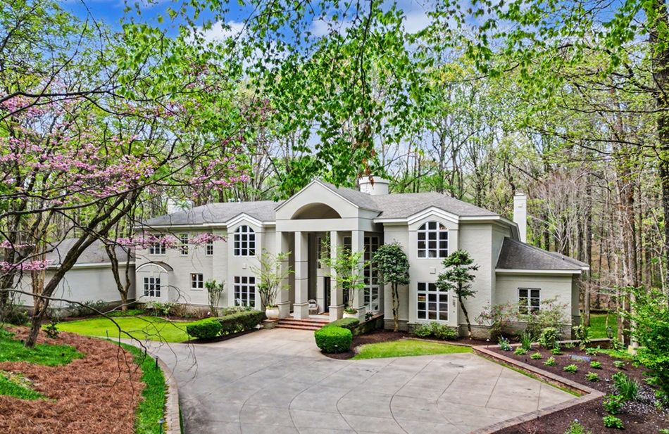 Every Luxury Home Has A Gourmet Kitchen Very Few Have A Year-Round Indoor Pool