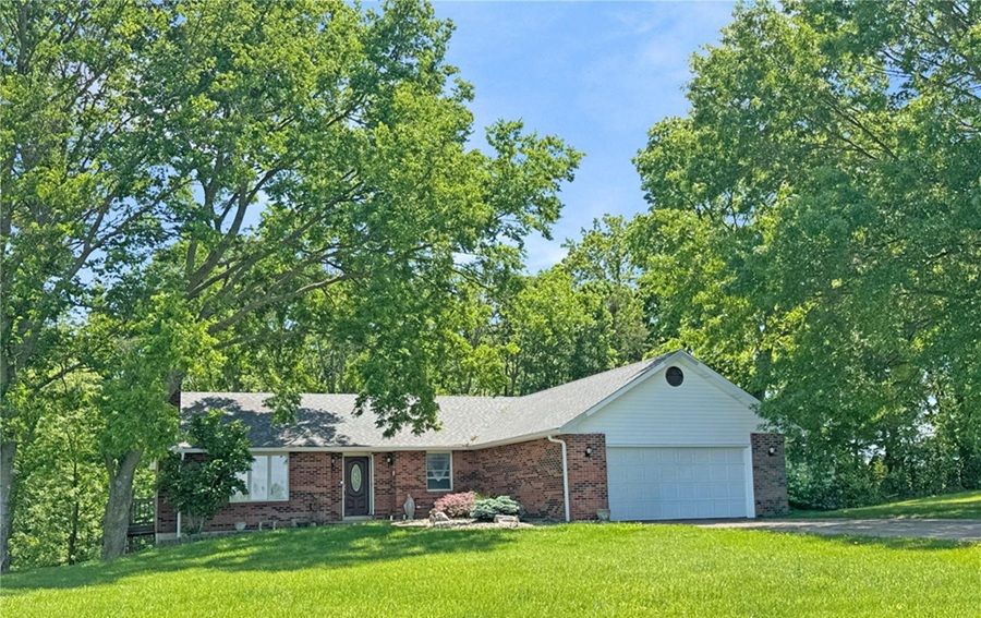 Minutes From Town 10 Acres M/L