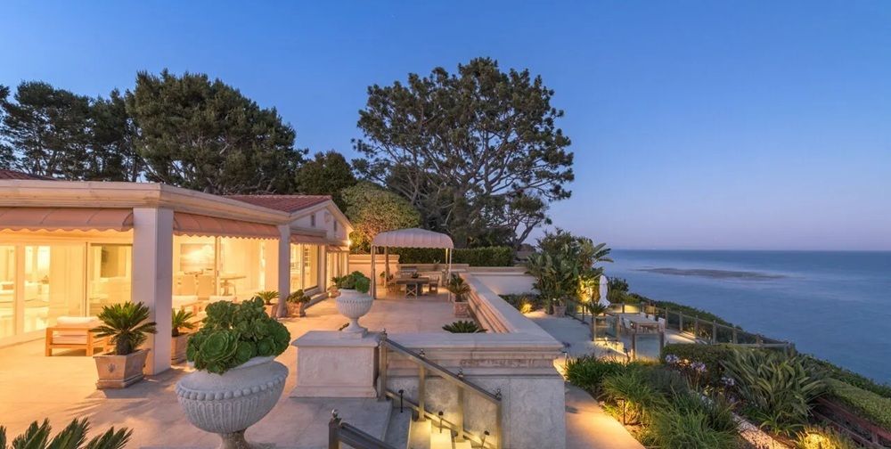 29000 Cliffside Dr