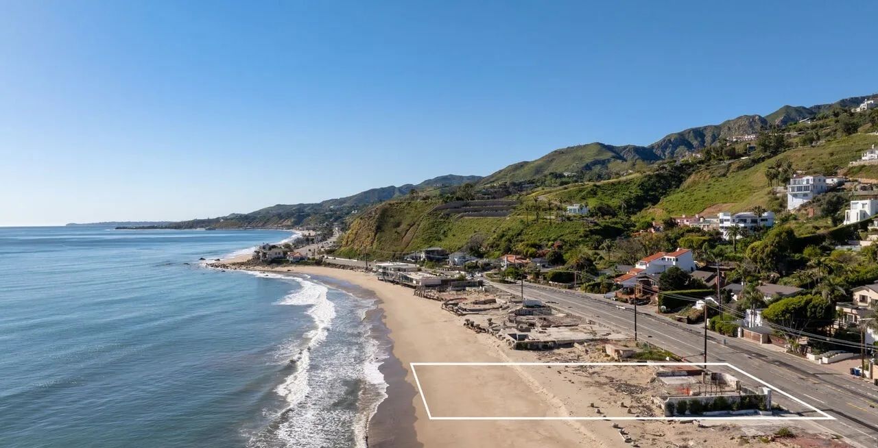 21546 Pacific Coast Hwy