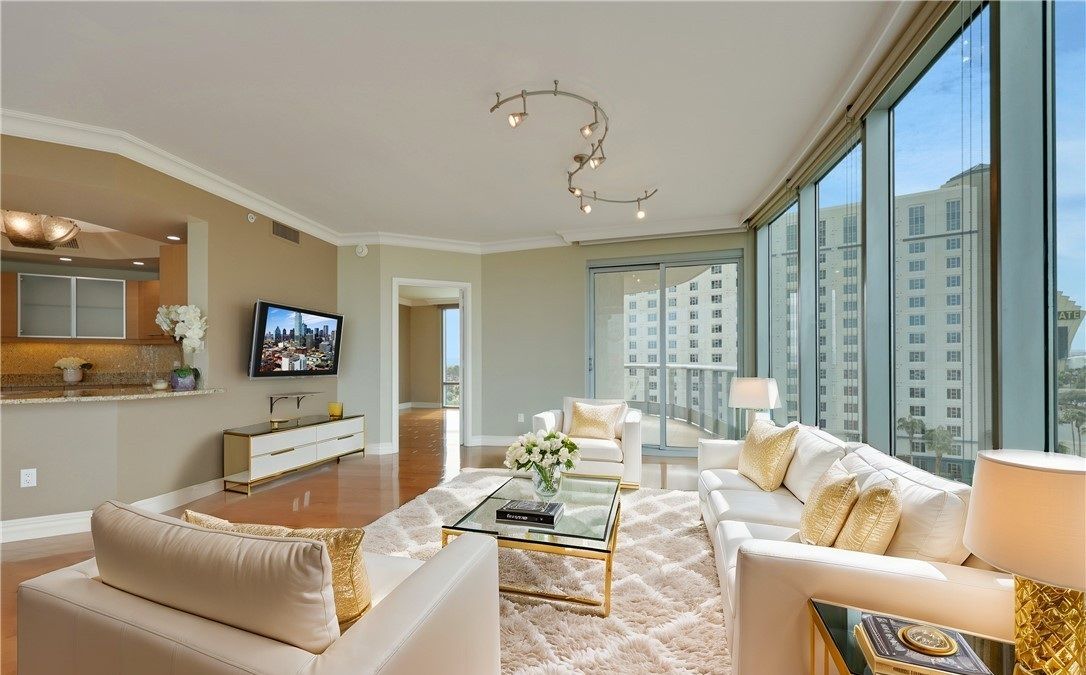 Skyline Elegance