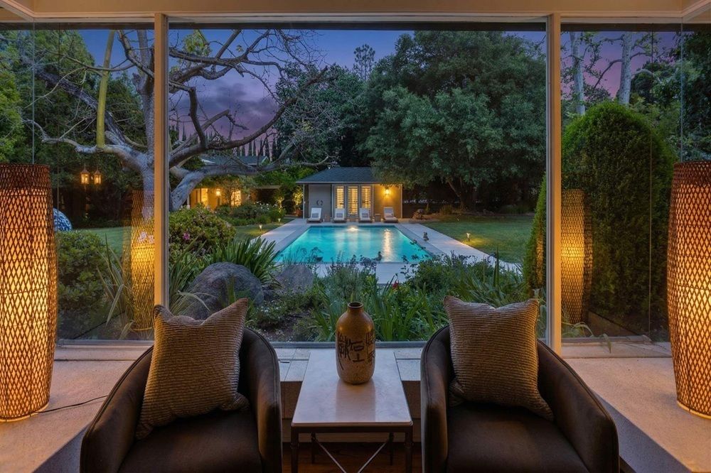 Extraordinary Estate