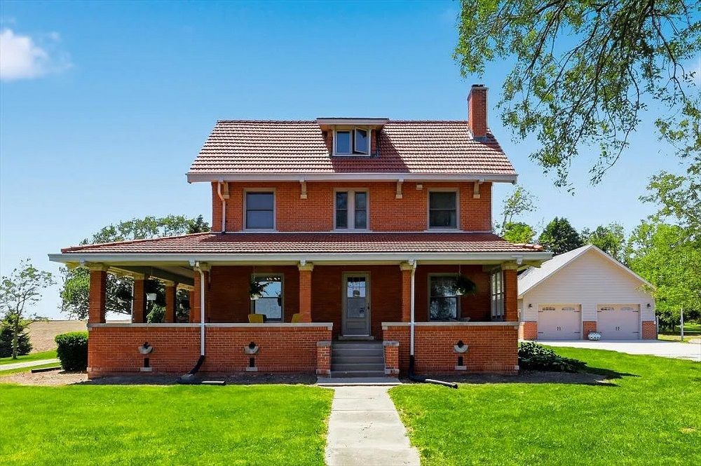 Enduring Charm in a 1920s Brick Farmhouse