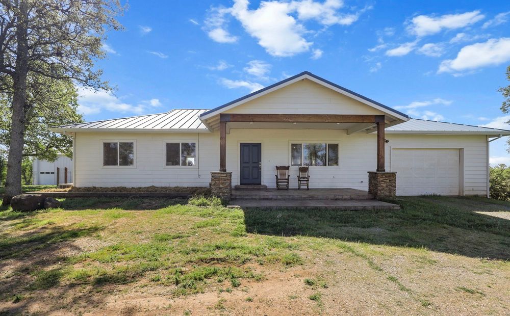 22989 Antler Rd