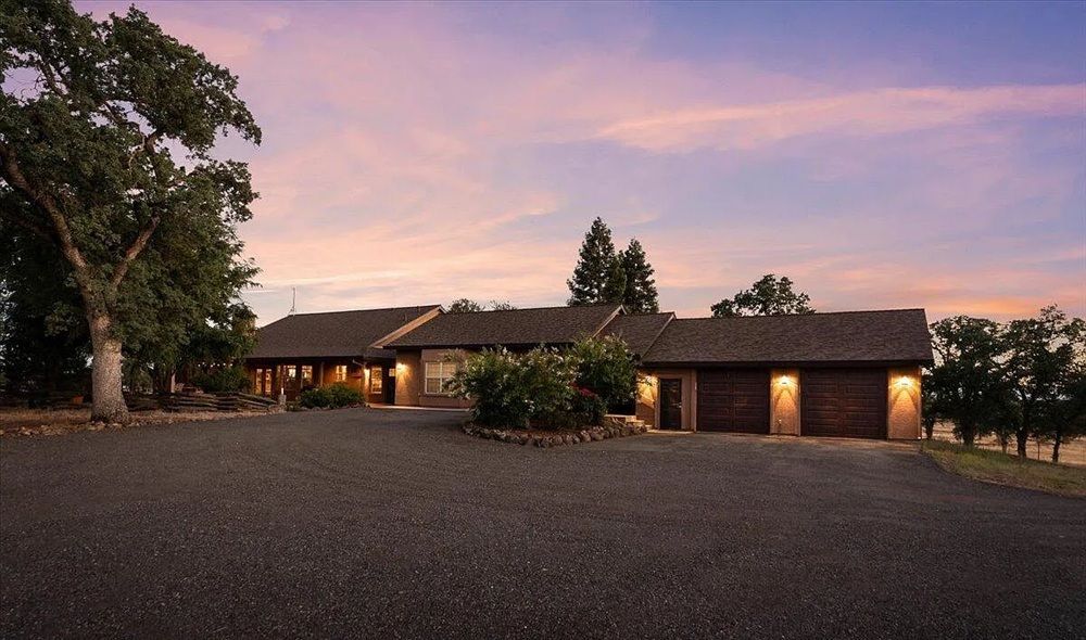 Ranch With Majestic Views