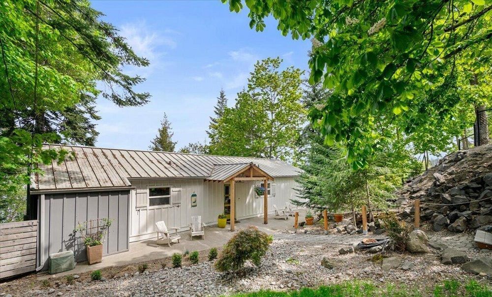 2937 E Upper Hayden Lake Road