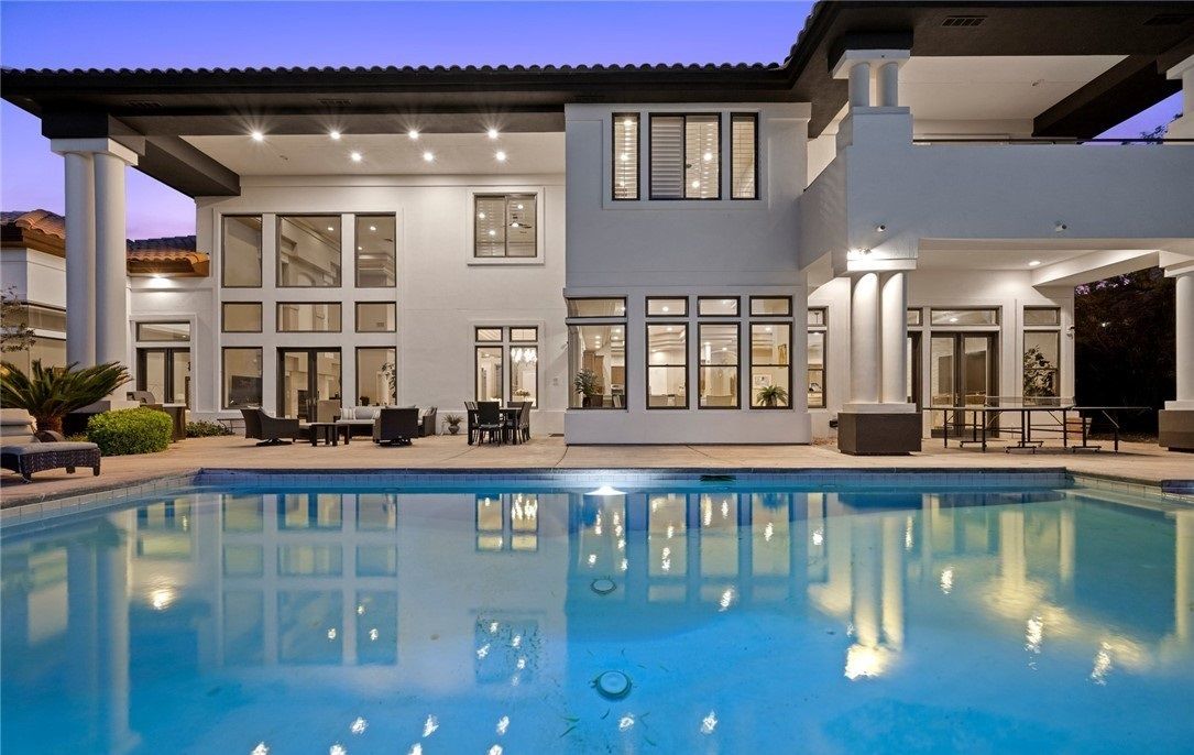 Queensridge Estate On 0.80- AC Homesite