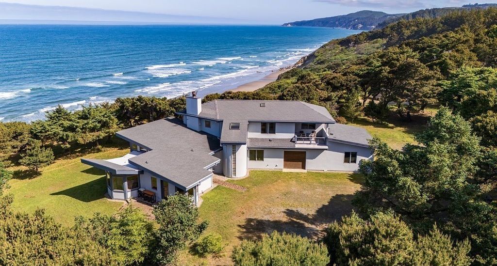 Oceanfront Estate On A Private Bluff — 8.8 Acres