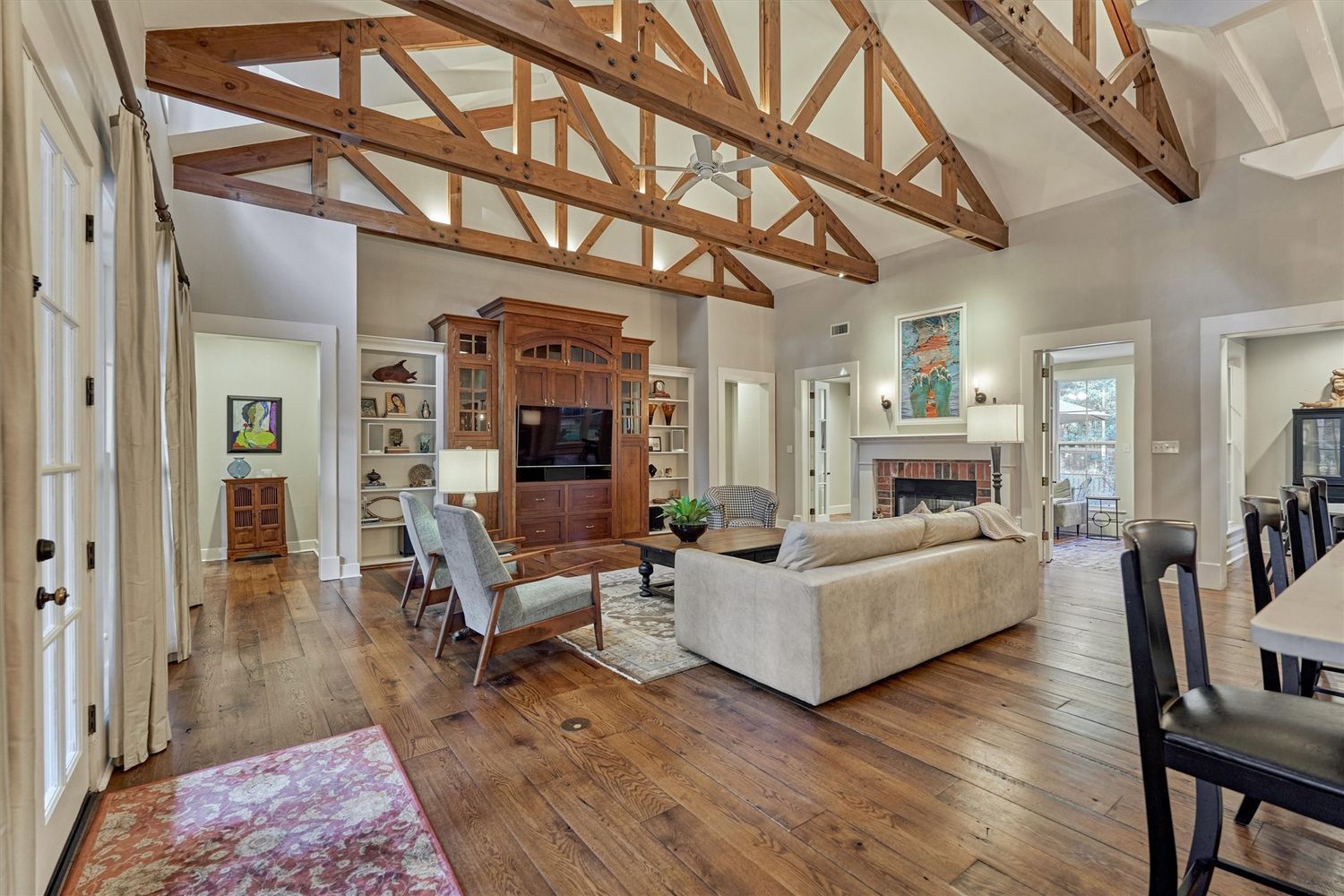 10928 Lake Forest Drive