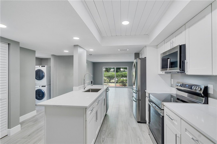 1166 6th Ave APT A3