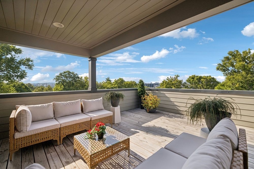 Modern Elegance In Nashville