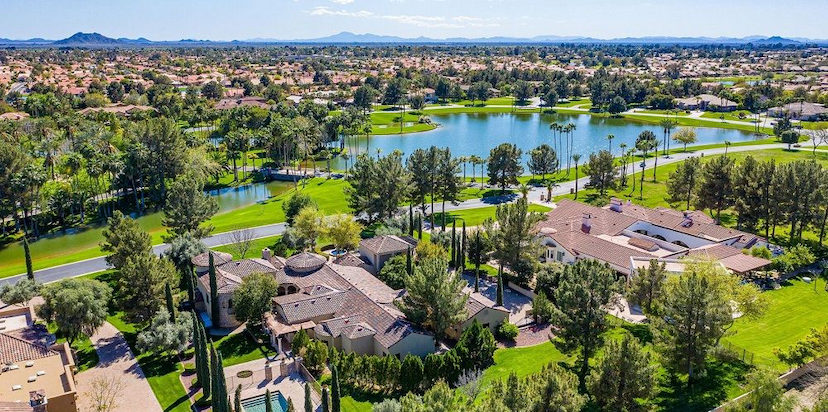 Stunning Estate In Oakwood Hills