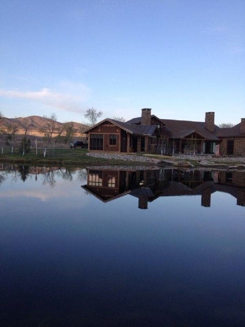 A Custom Architectural Retreat