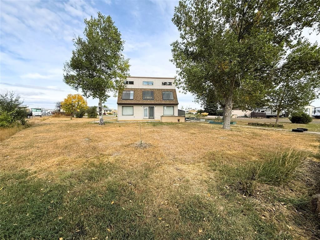 237 5th Ave NE