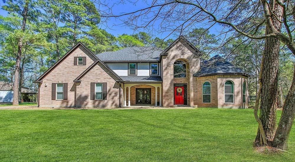 Luxury Living Meets Country Charm